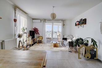 Ma-Cabane - Vente Appartement Vaulx-en-Velin, 69 m²