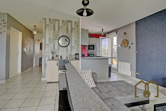 Ma-Cabane - Vente Appartement Vaulx-en-Velin, 64 m²