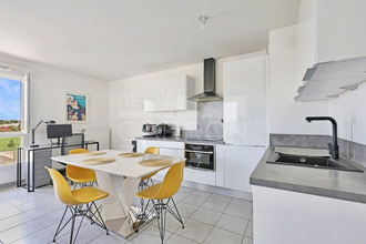 Ma-Cabane - Vente Appartement VENISSIEUX, 61 m²