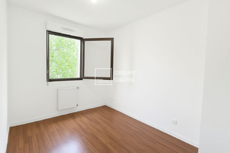 Ma-Cabane - Vente Appartement VEZIN-LE-COQUET, 63 m²