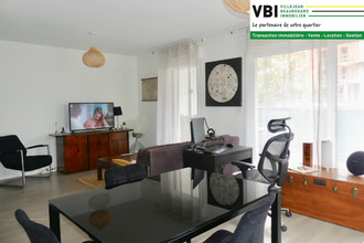 Ma-Cabane - Vente Appartement VEZIN-LE-COQUET, 62 m²