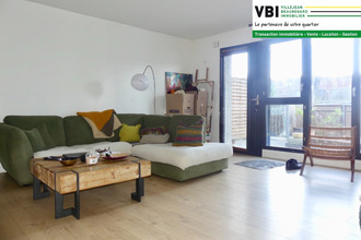 Ma-Cabane - Vente Appartement VEZIN-LE-COQUET, 67 m²