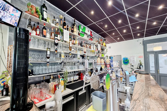 Ma-Cabane - Vente Boutique BELLEGARDE-SUR-VALSERINE, 500 m²