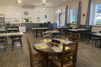 Ma-Cabane - Vente Boutique Saint-Fortunat-sur-Eyrieux, 250 m²