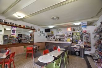 Ma-Cabane - Vente Boutique SAINT-GERAND-LE-PUY, 70 m²