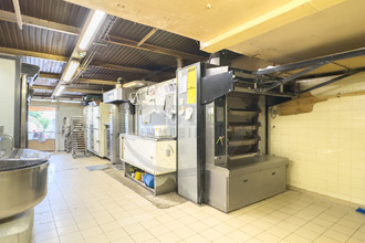 Ma-Cabane - Vente Boutique Vernoux-en-Vivarais, 350 m²