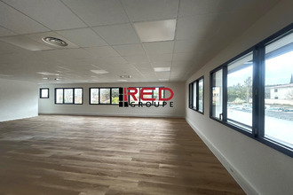 Ma-Cabane - Vente Divers Éguilles, 200 m²