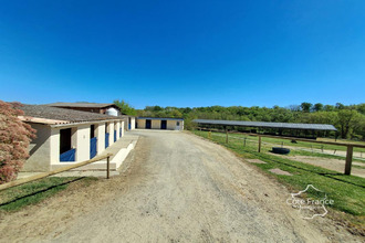 Ma-Cabane - Vente Divers AILLAS, 150 m²