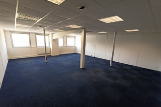 Ma-Cabane - Vente Divers Limoges, 1700 m²