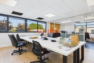 Ma-Cabane - Vente Divers Limonest, 225 m²