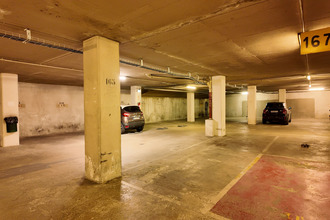 Ma-Cabane - Vente Divers PARIS 8, 0 m²