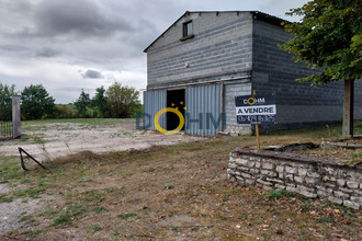 Ma-Cabane - Vente Divers Salles-de-Barbezieux, 140 m²