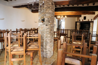 Ma-Cabane - Vente Divers Villars, 175 m²