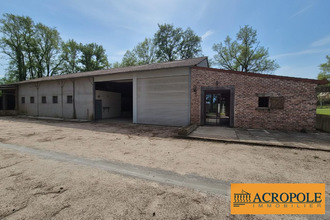 Ma-Cabane - Vente Immeuble Coullons, 600 m²