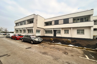 Ma-Cabane - Vente Immeuble Les Clayes-sous-Bois, 228 m²