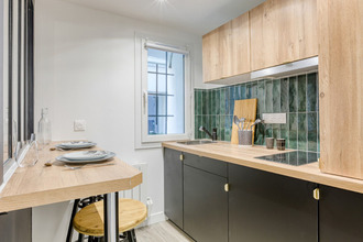 Ma-Cabane - Vente Immeuble Paris, 65 m²