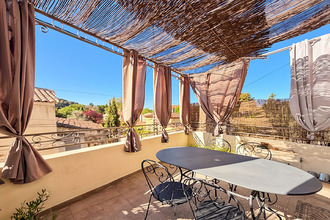 Ma-Cabane - Vente Immeuble PLAN-DE-CUQUES, 76 m²