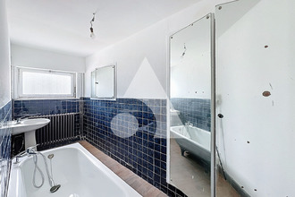 Ma-Cabane - Vente Immeuble QUIEVRECHAIN, 228 m²