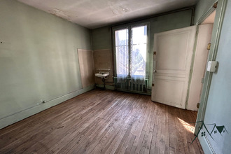 Ma-Cabane - Vente Immeuble SAINT-AMAND-MONTROND, 178 m²