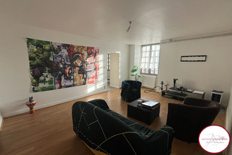 Ma-Cabane - Vente Immeuble SAINT-AMAND-MONTROND, 275 m²