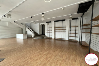 Ma-Cabane - Vente Immeuble SAINT-AMAND-MONTROND, 662 m²