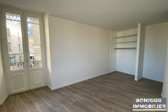 Ma-Cabane - Vente Immeuble Saint-Laurent-du-Pont, 349 m²