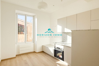 Ma-Cabane - Vente Immeuble Saint-Laurent-du-Var, 122 m²