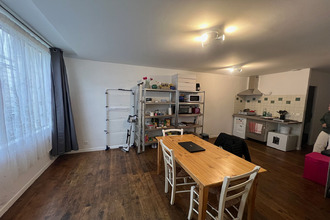 Ma-Cabane - Vente Immeuble SAINT-MAIXENT-L'ECOLE, 200 m²