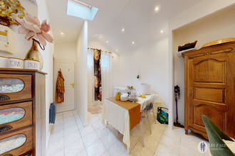 Ma-Cabane - Vente Immeuble SAINT-MARTIN-D'HERES, 165 m²