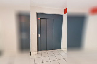 Ma-Cabane - Vente Immeuble SAINT-PIERRE-DES-CORPS, 279 m²