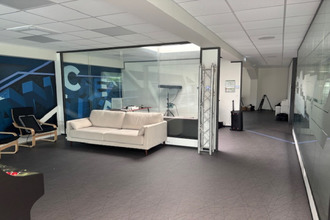 Ma-Cabane - Vente Local commercial ANDREZIEUX-BOUTHEON, 858 m²