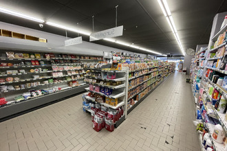 Ma-Cabane - Vente Local commercial Annemasse, 164 m²