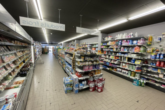 Ma-Cabane - Vente Local commercial Annemasse, 164 m²