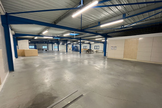 Ma-Cabane - Vente Local commercial BEAUREPAIRE, 1569 m²