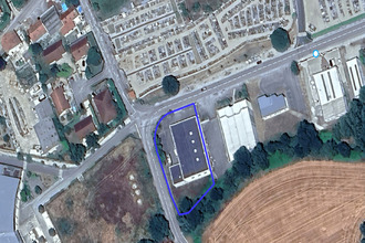Ma-Cabane - Vente Local commercial BEAUREPAIRE, 1569 m²