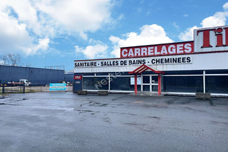 Ma-Cabane - Vente Local commercial BETTING, 1920 m²