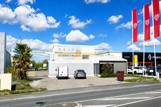 Ma-Cabane - Vente Local commercial Bias, 562 m²
