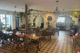 Vente Local commercial 78980, Breval France