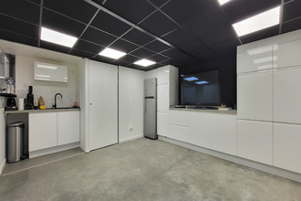 Ma-Cabane - Vente Local commercial BRIGNAIS, 270 m²