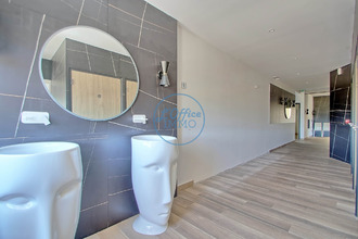 Ma-Cabane - Vente Local commercial Carqueiranne, 136 m²