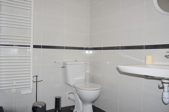 Ma-Cabane - Vente Local commercial CHALETTE-SUR-LOING, 133 m²