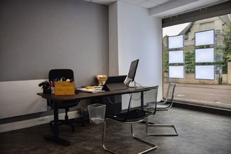 Ma-Cabane - Vente Local commercial CHALETTE-SUR-LOING, 133 m²