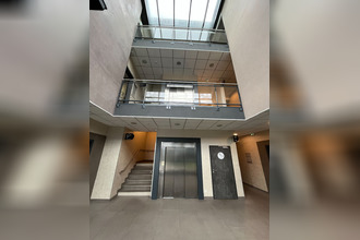 Ma-Cabane - Vente Local commercial CHALLES-LES-EAUX, 100 m²