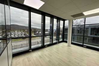 Ma-Cabane - Vente Local commercial CHALLES-LES-EAUX, 100 m²