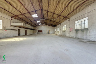 Ma-Cabane - Vente Local commercial CHAMBON-SUR-VOUEIZE, 400 m²