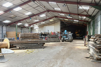 Ma-Cabane - Vente Local commercial CHARMES, 1718 m²