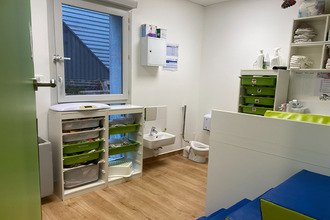 Ma-Cabane - Vente Local commercial CRAPONNE, 110 m²