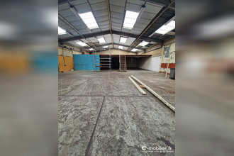 Ma-Cabane - Vente Local commercial Croixrault, 2200 m²