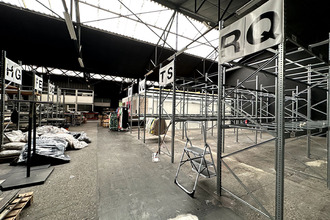 Ma-Cabane - Vente Local commercial FONTAINES-SUR-SAONE, 1750 m²