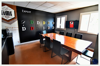 Ma-Cabane - Vente Local commercial FROGES, 670 m²